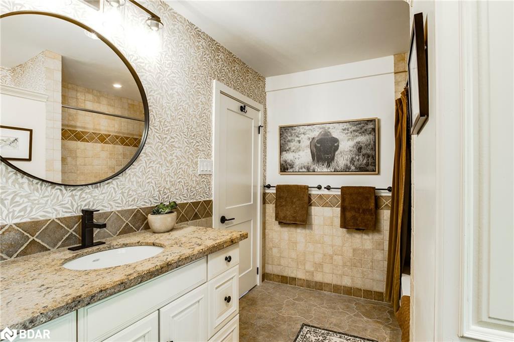 1 Gb466 Island Property Photo 25