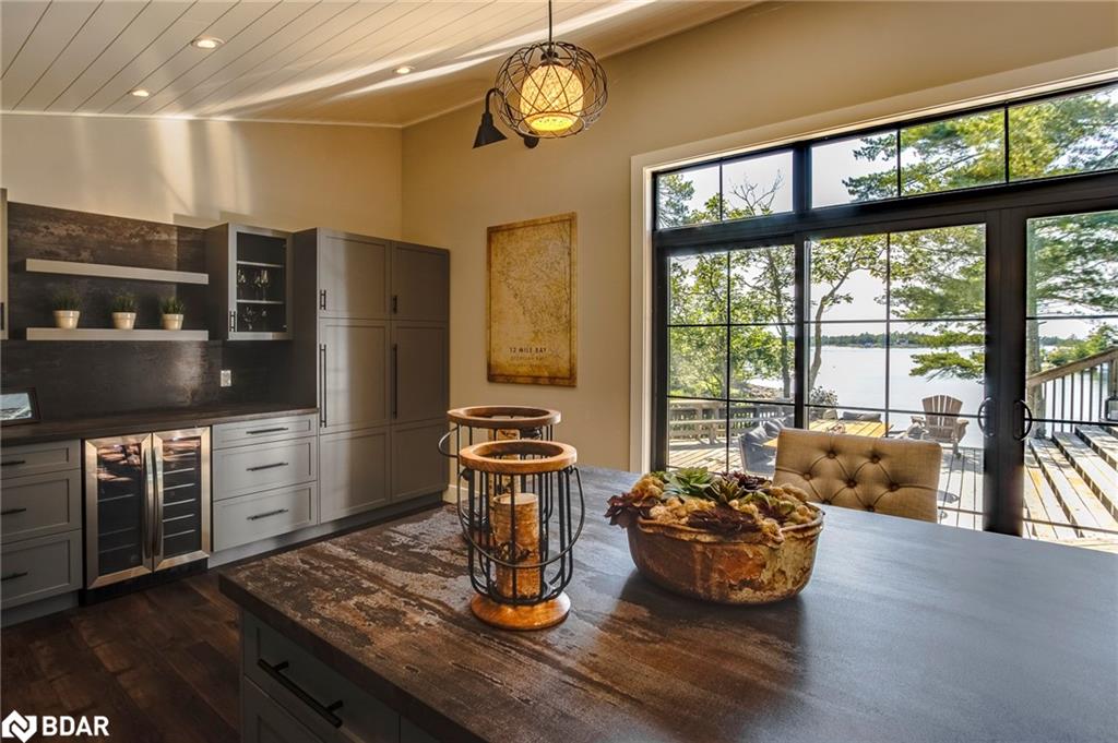 1 Gb466 Island Property Photo 32