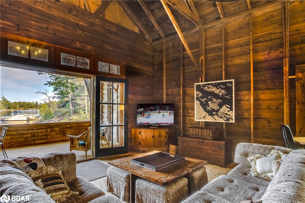 1 Gb466 Island Property Photo 45