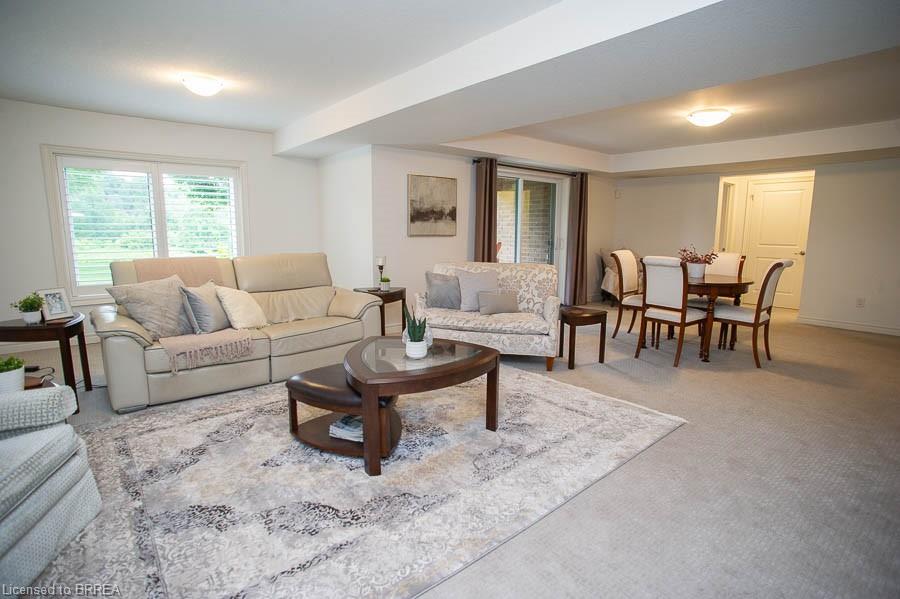 6-158 Willow Street Property Photo 39