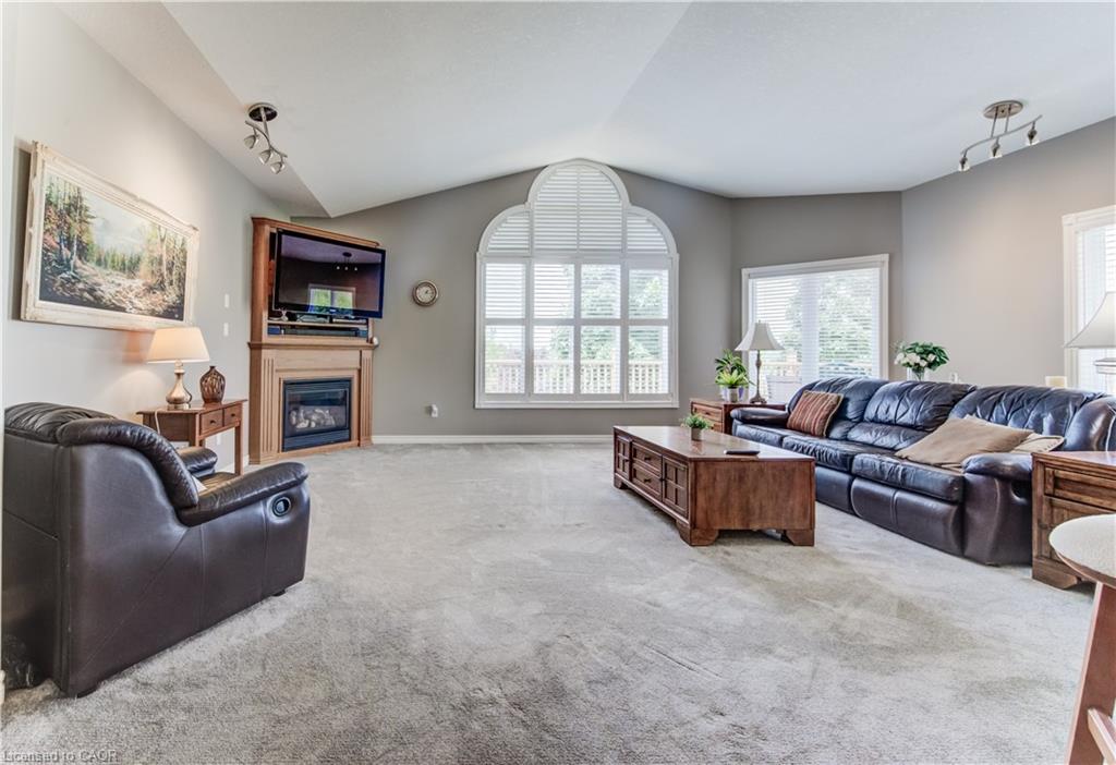 40 Devonshire Drive Property Photo 9