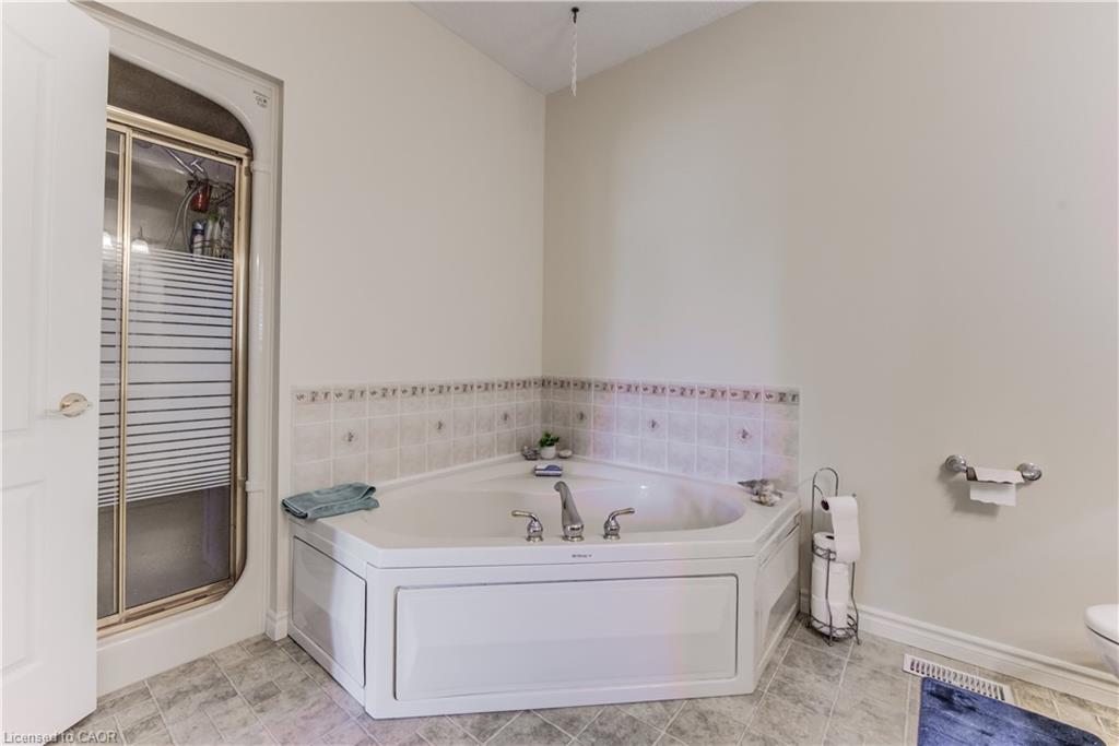 40 Devonshire Drive Property Photo 17