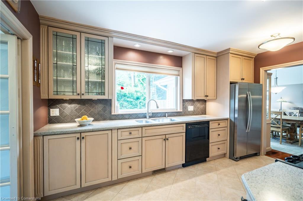 98 Hadley Drive Property Photo 12