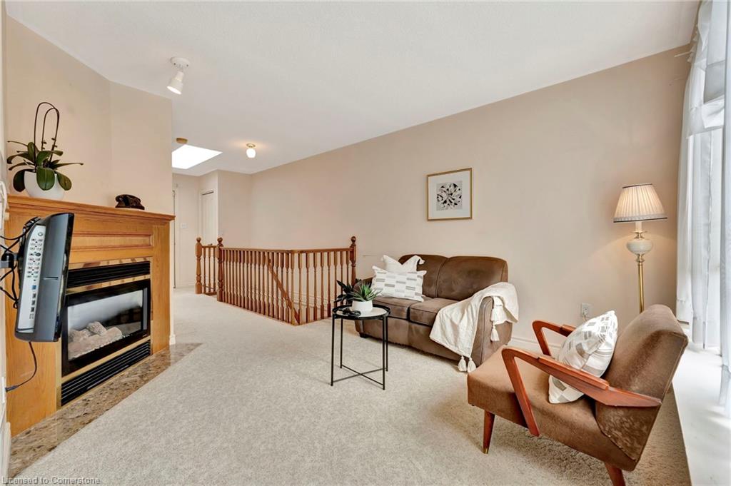 5-175 Fiddlers Green Road Property Photo 1