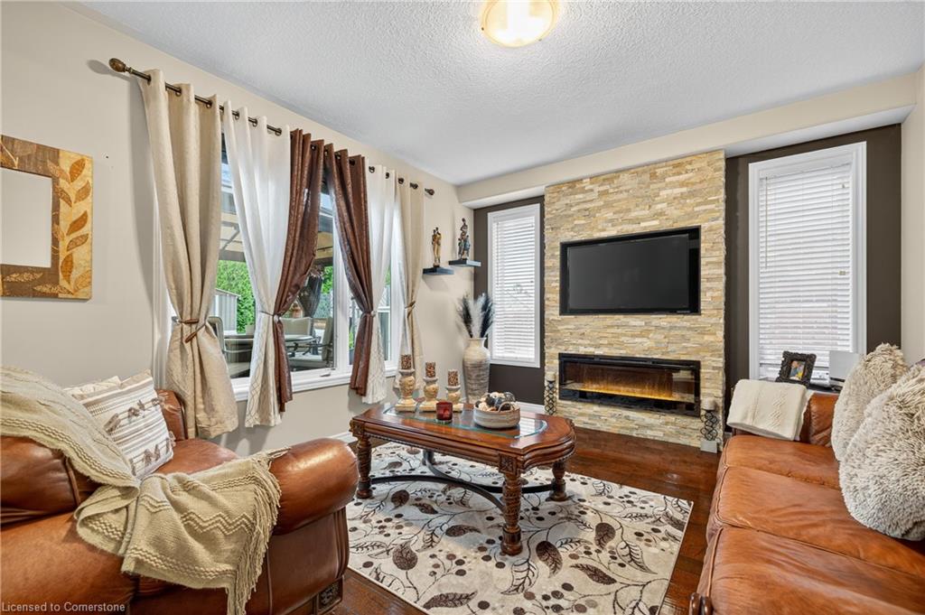 28 Gouda Place Property Photo 8