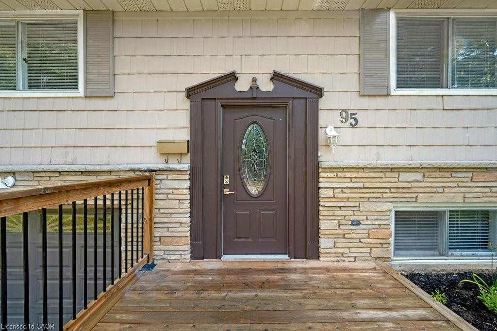 95 Rosslinn Road Property Photo 3