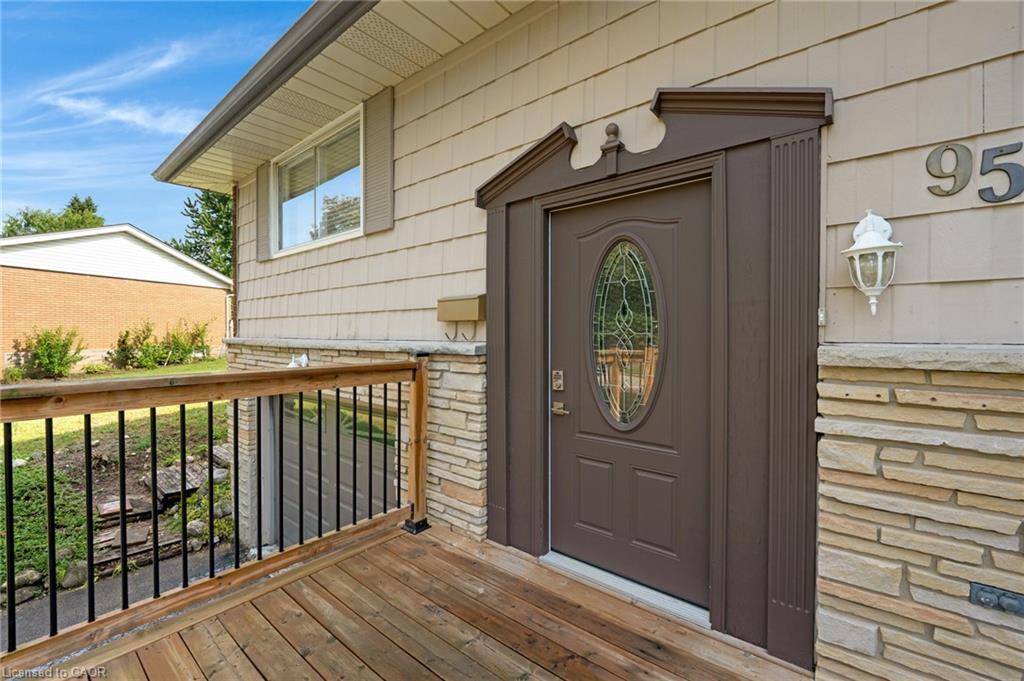 95 Rosslinn Road Property Photo 4