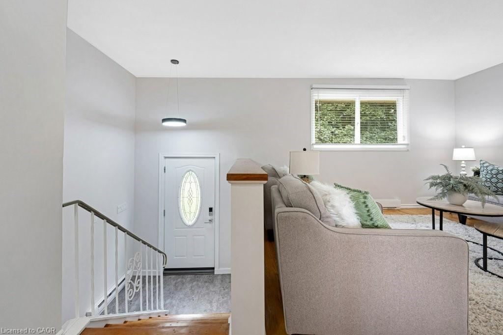 95 Rosslinn Road Property Photo 5