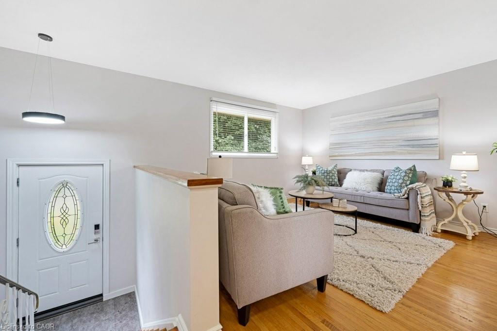 95 Rosslinn Road Property Photo 6