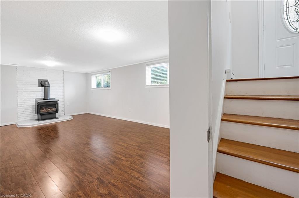 95 Rosslinn Road Property Photo 21