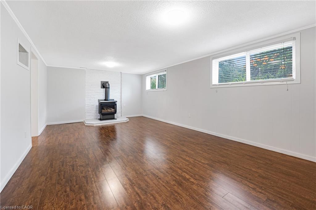 95 Rosslinn Road Property Photo 22