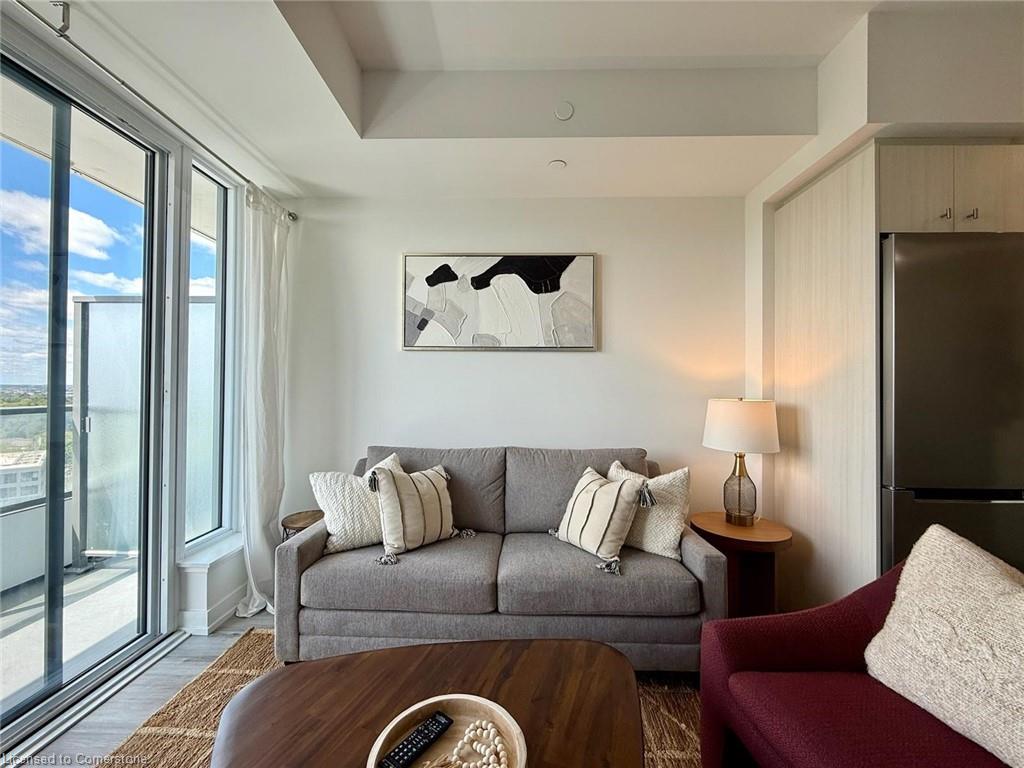 1507-5 Wellington Street Property Photo 1