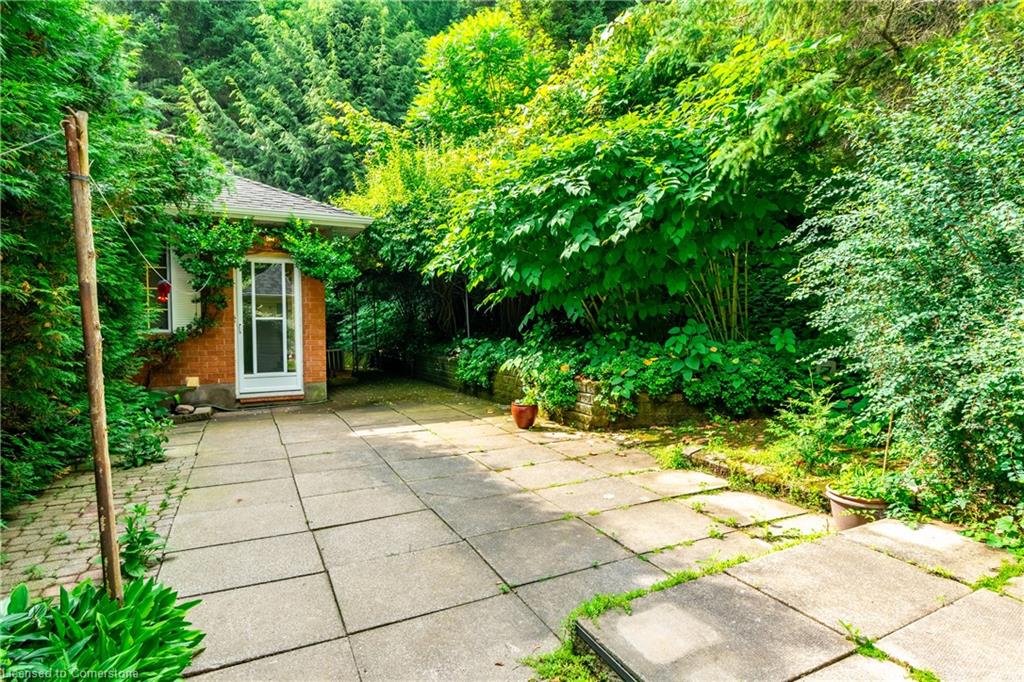 2083 Hollow Road Property Photo 28