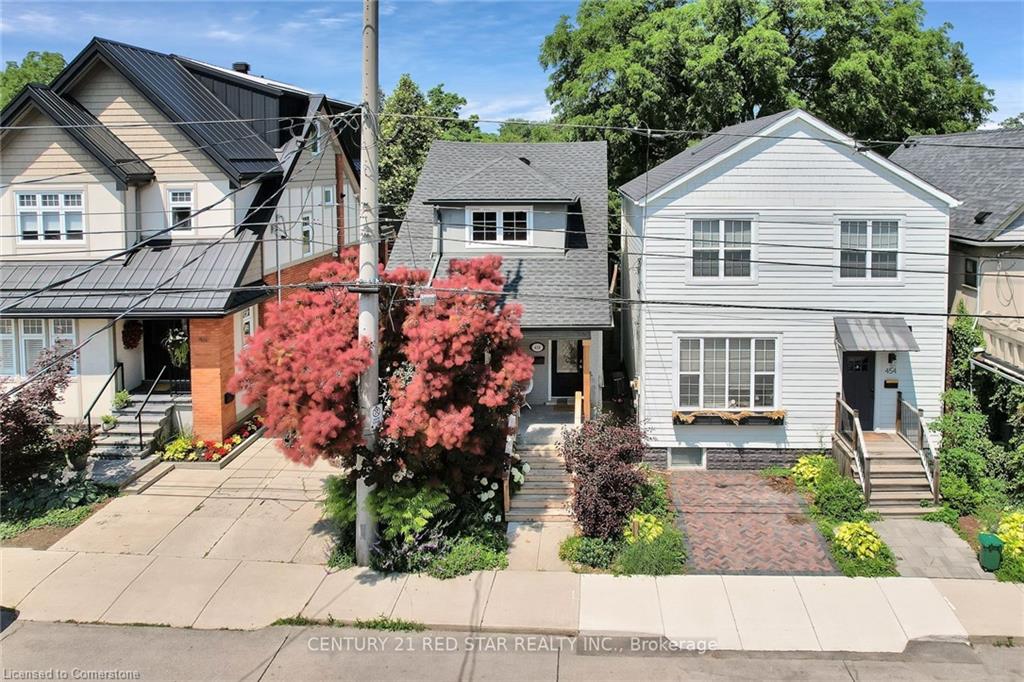 458 Dundurn Street S Property Photo 1