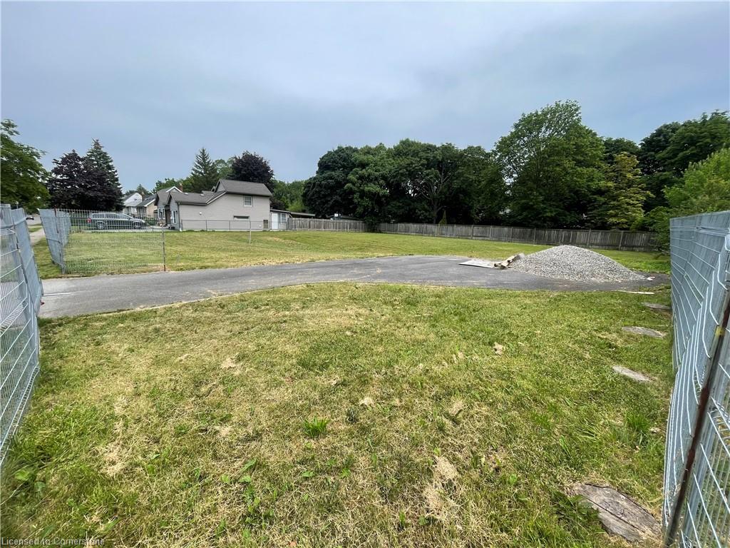374a Linwell Road Property Photo 3