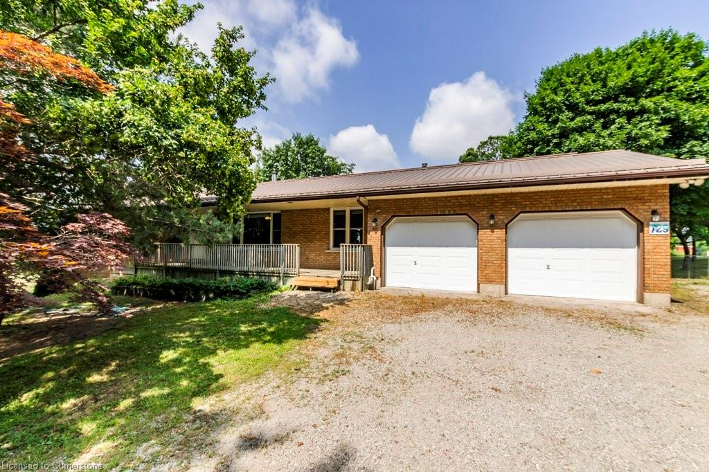 729 Highway 6 Property Photo 1