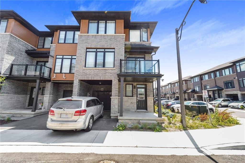 104-461 Blackburn Drive Property Photo 5