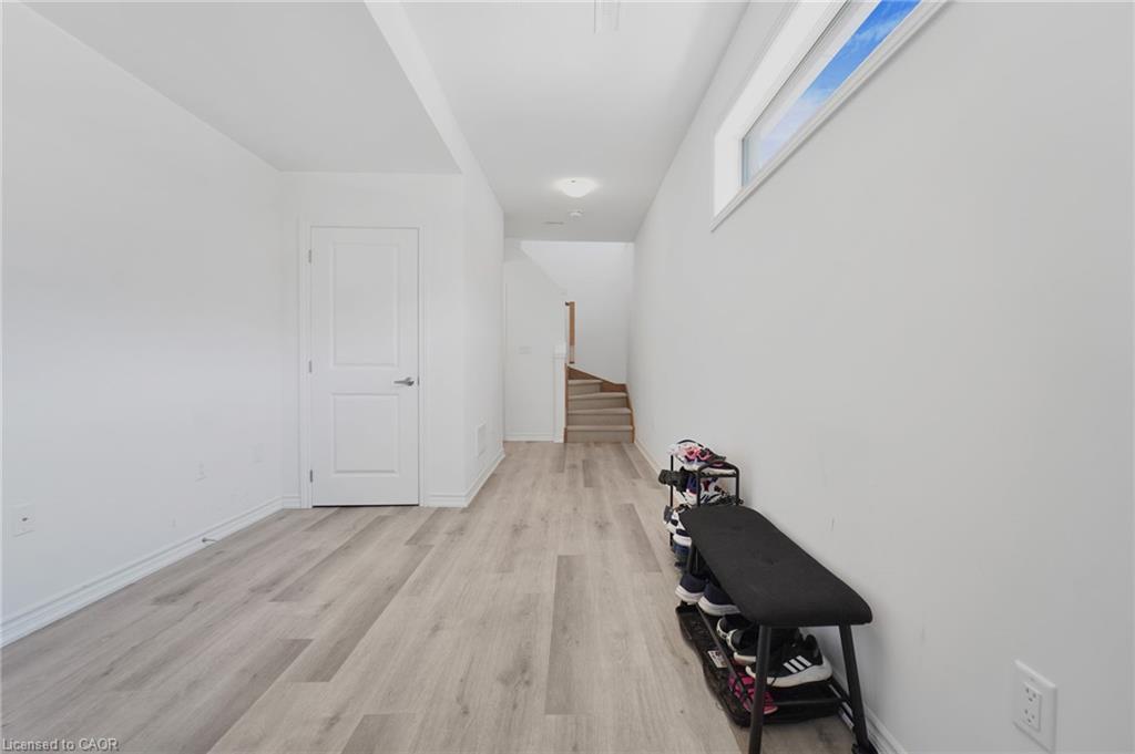 104-461 Blackburn Drive Property Photo 7