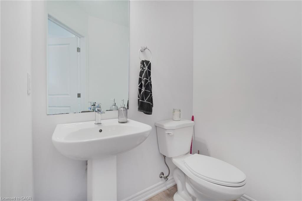 104-461 Blackburn Drive Property Photo 20