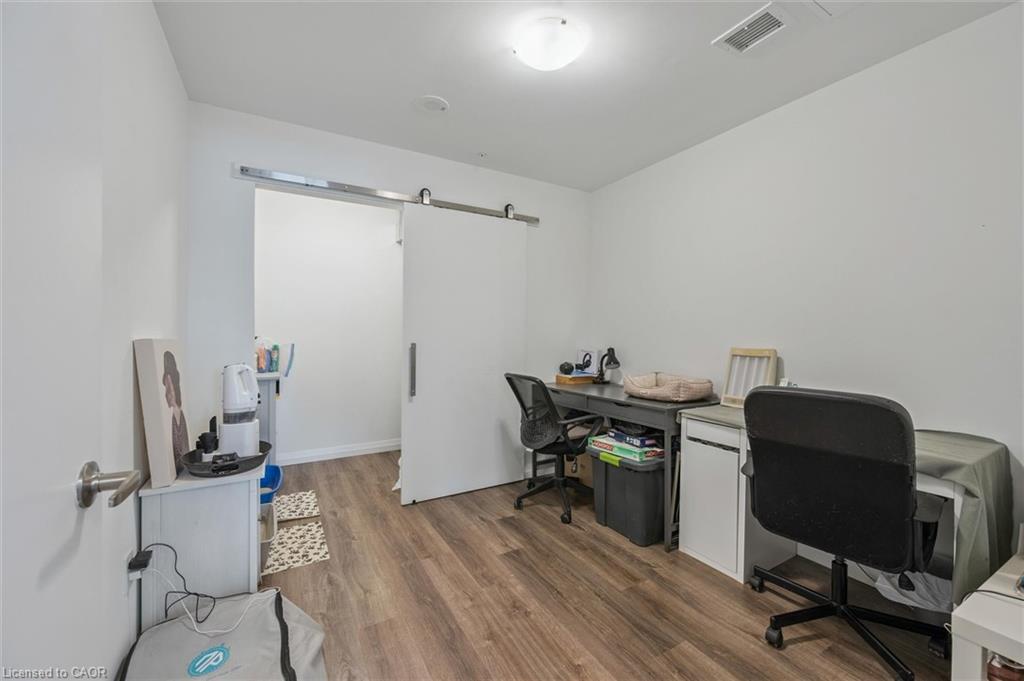 213-108 Garment Street Property Photo 18