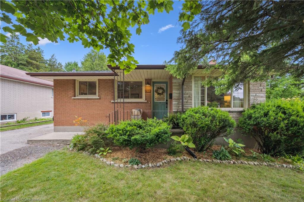456 Speedvale Avenue E Property Photo 1
