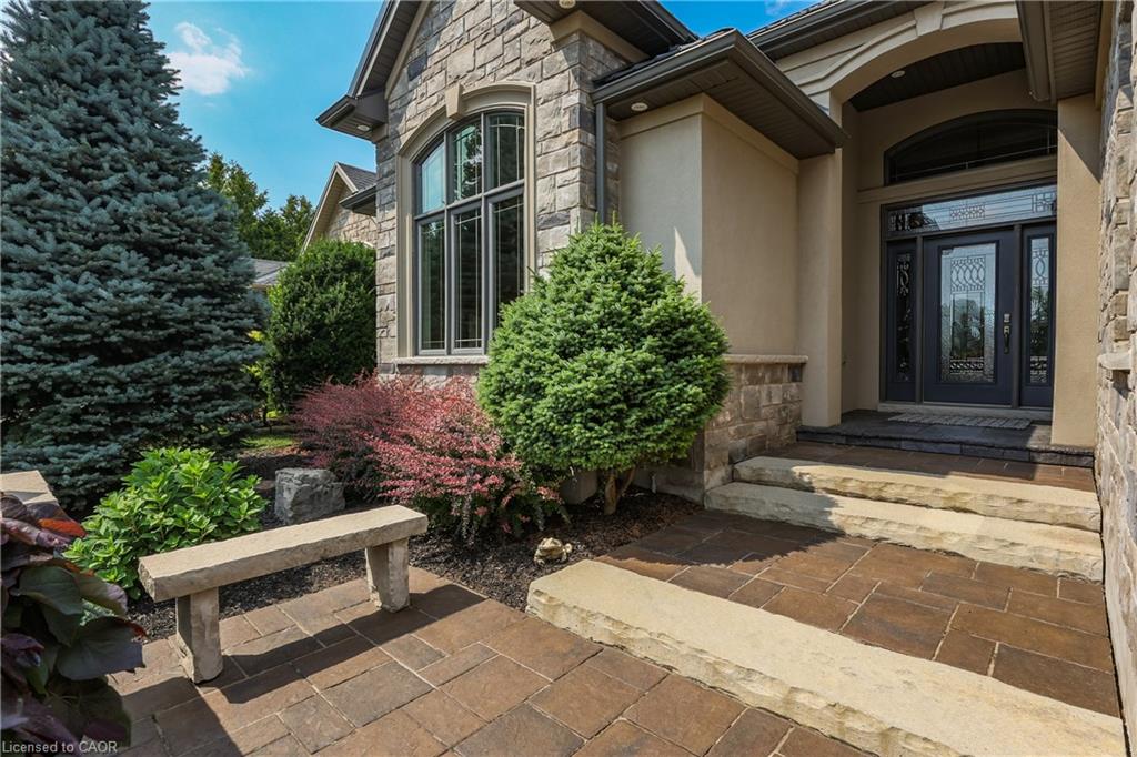 4-61 Lake Street Property Photo 4