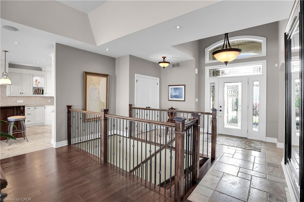 4-61 Lake Street Property Photo 5