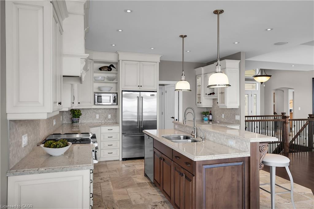 4-61 Lake Street Property Photo 12