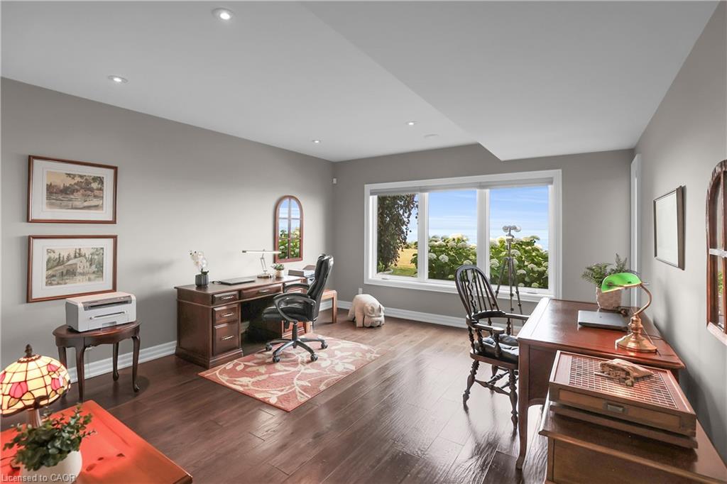 4-61 Lake Street Property Photo 33