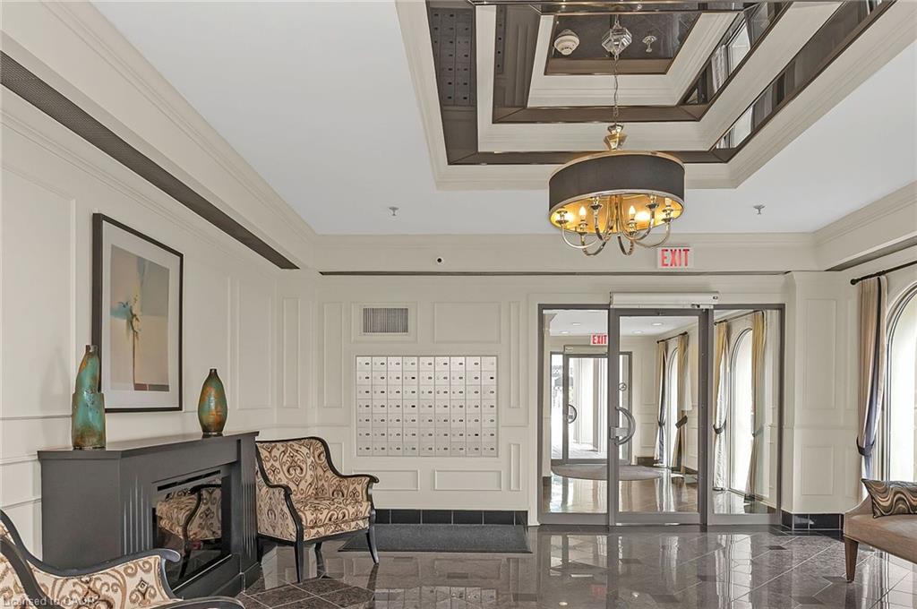 406-415 Locust Street Property Photo 10