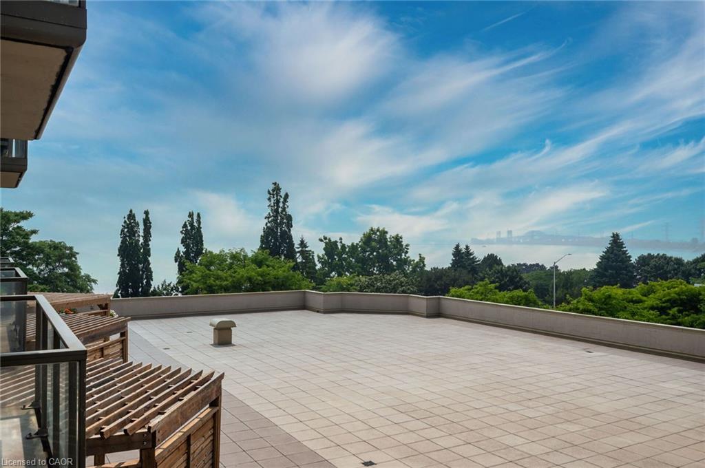 406-415 Locust Street Property Photo 42