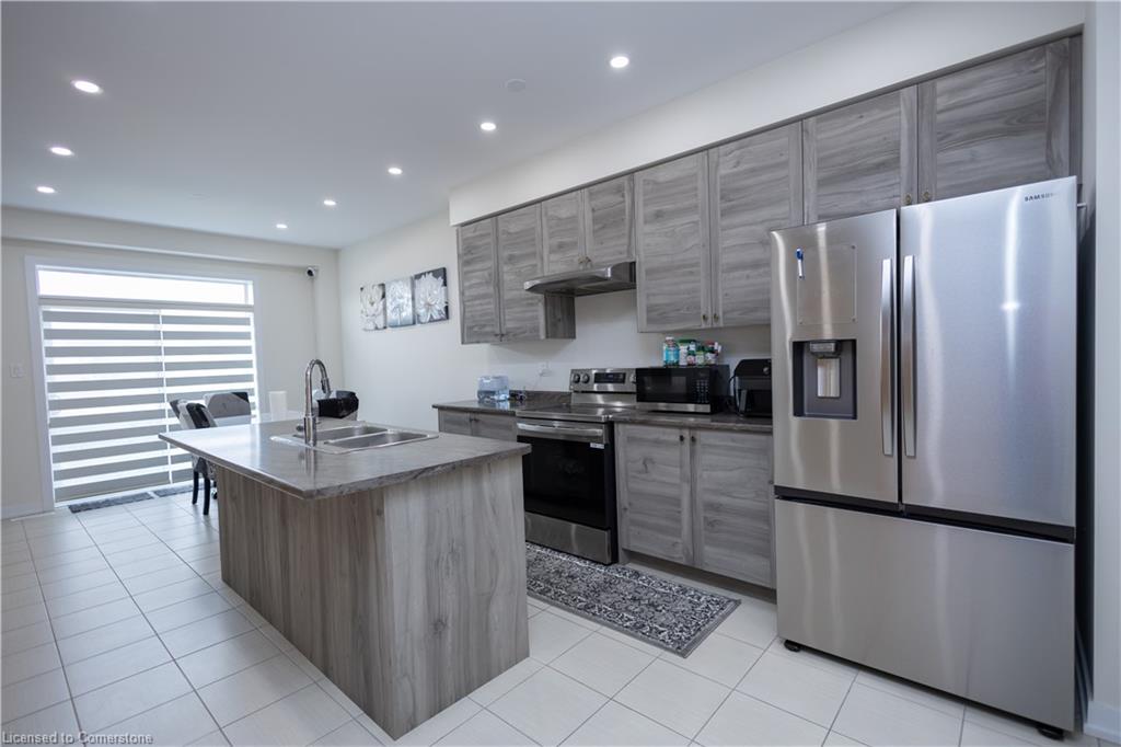 218 Wilmot Road Property Photo 7