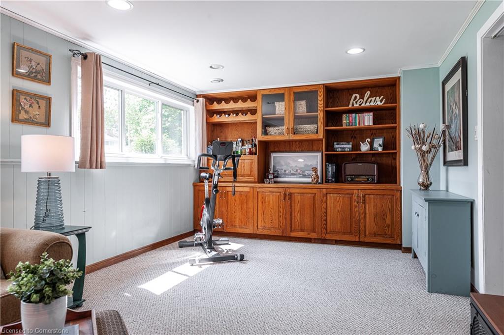 16 Feick Street Property Photo 21