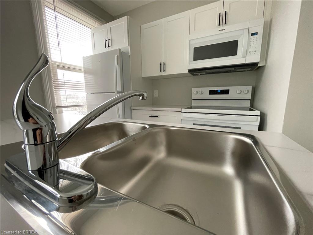59 Sheridan Street Property Photo 6