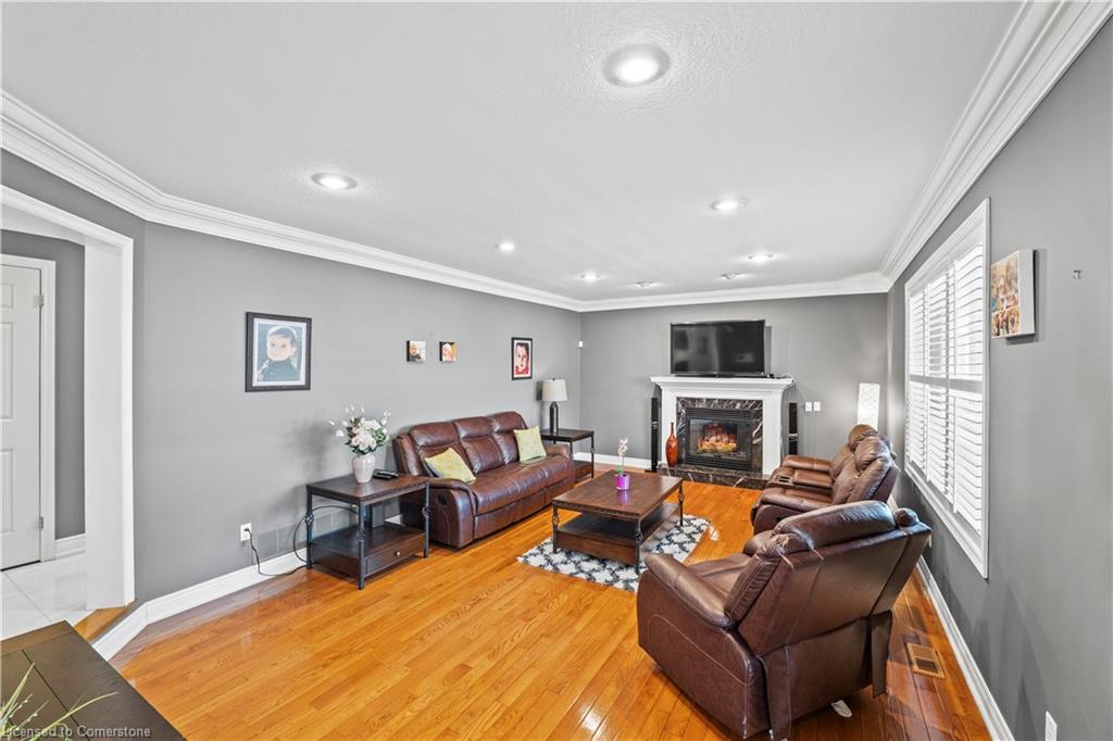 6 Embassy Drive Property Photo 17