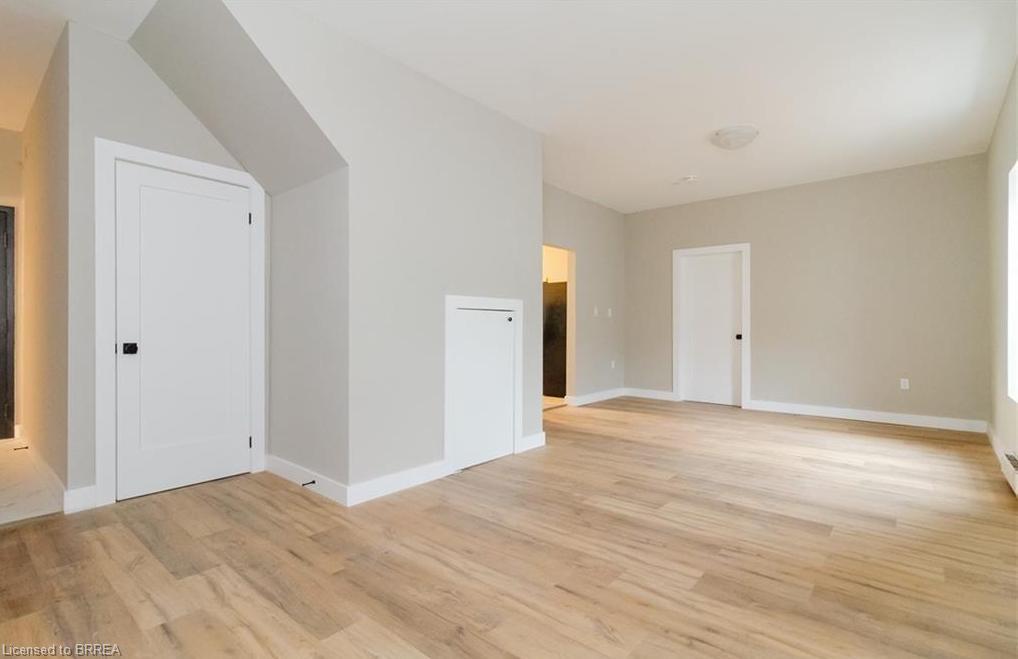 3-302 Colborne Street Property Photo 2