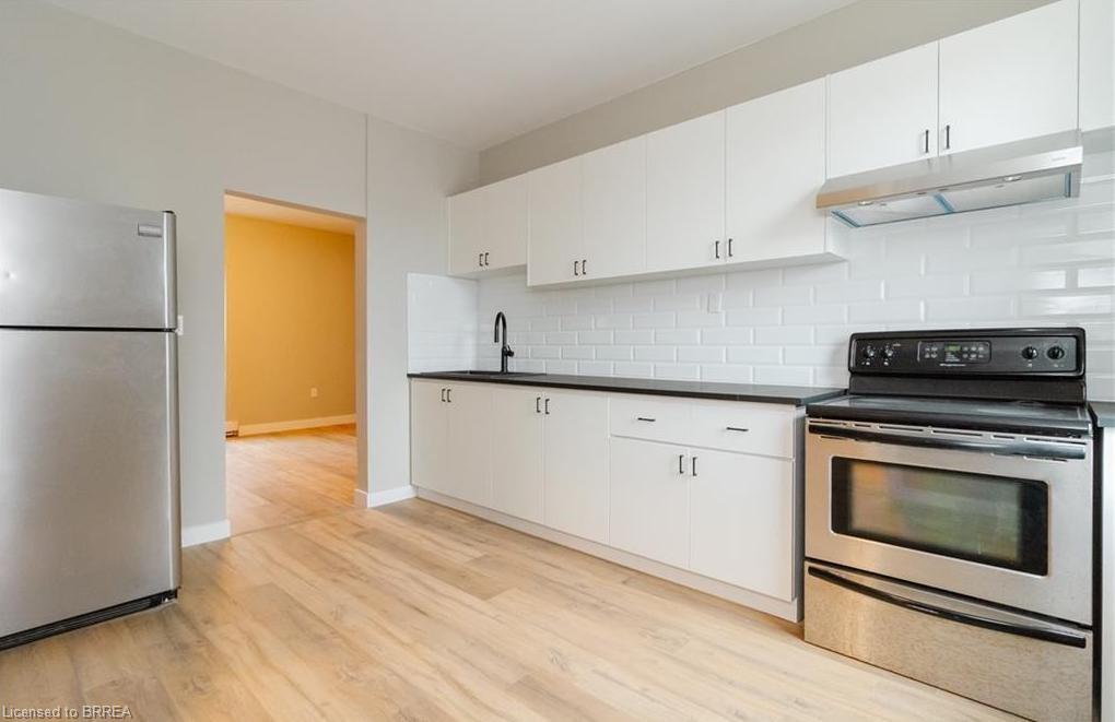 3-302 Colborne Street Property Photo 8