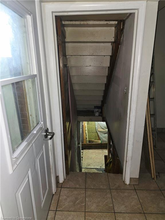 15 Shade Street Property Photo 4