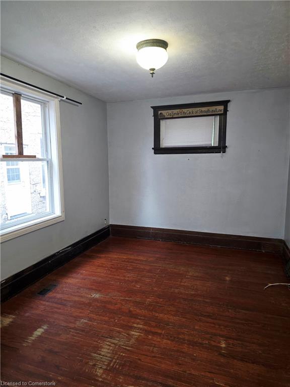 15 Shade Street Property Photo 5