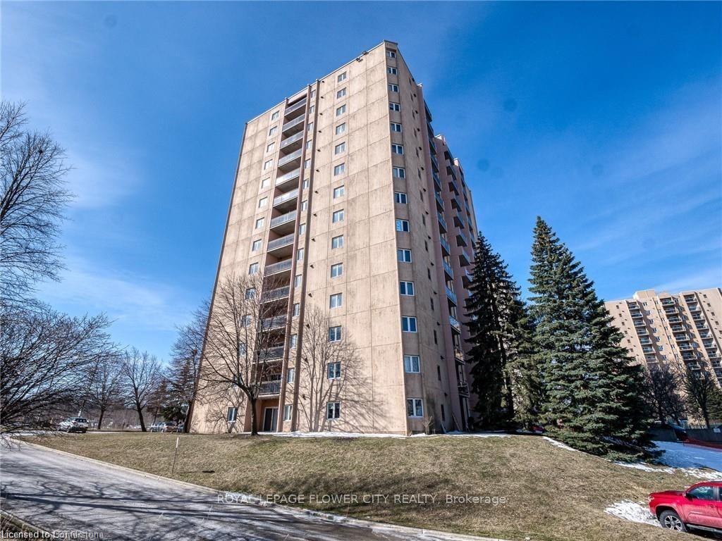 707-860 Commissioners Road