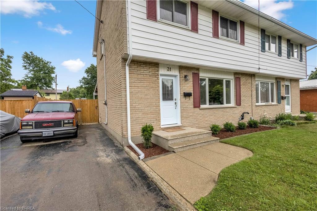 31 Parkview Heights Property Photo 4