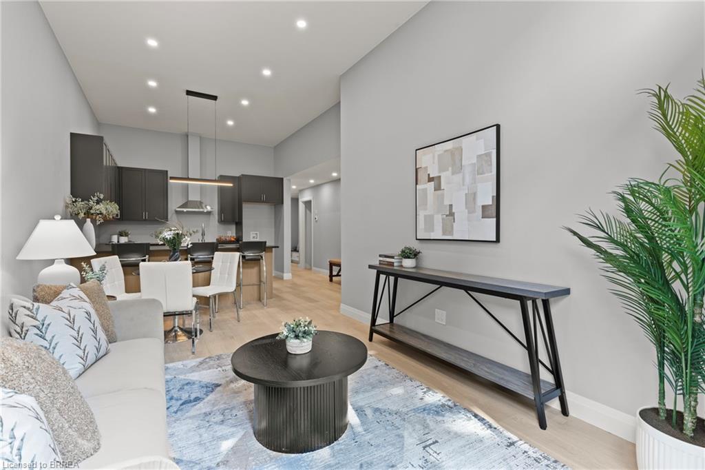 139 King Edward Street Property Photo 21