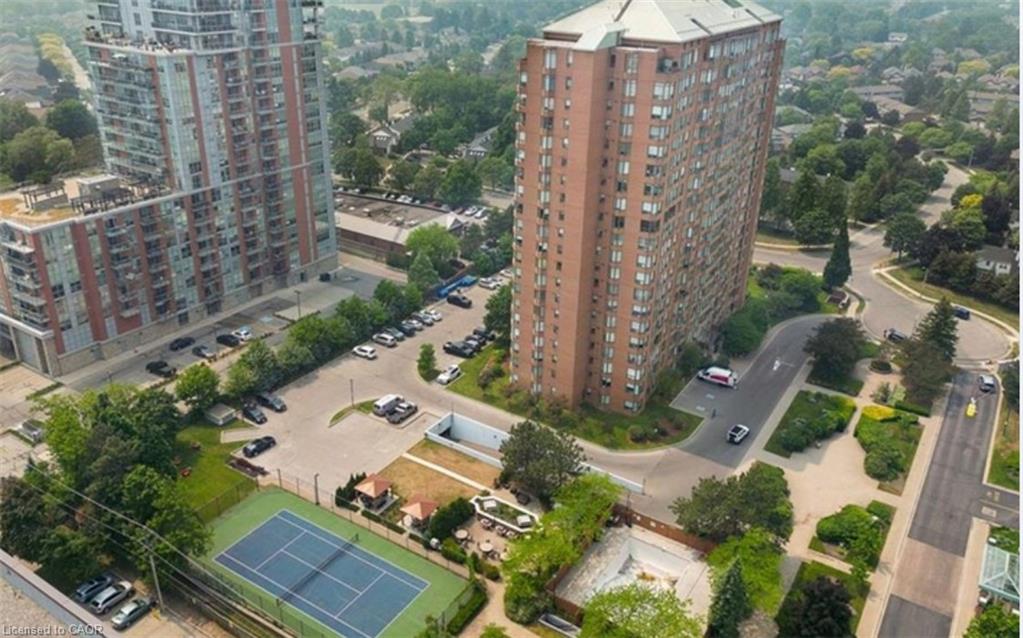 306-1270 Maple Crossing Boulevard Property Photo 1