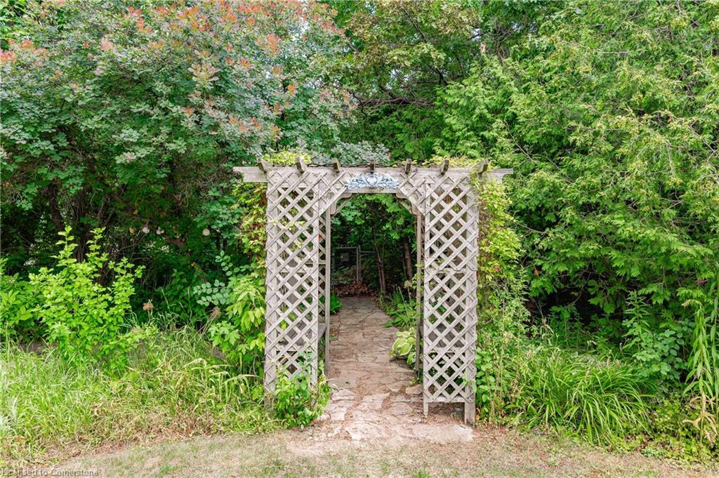 5 Embury Court Property Photo 44