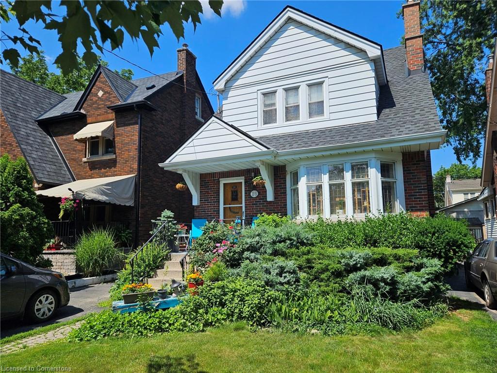 86 London Street S Property Photo 1