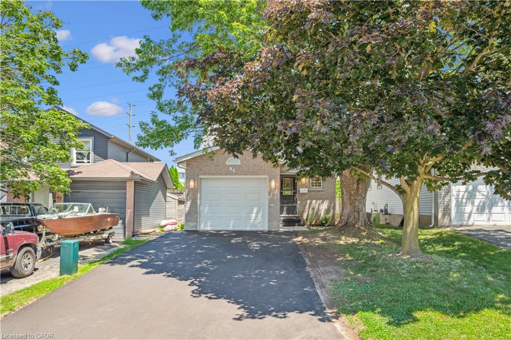 93 Glenbrook Crescent Property Photo 2
