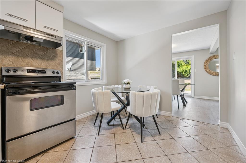 93 Glenbrook Crescent Property Photo 15