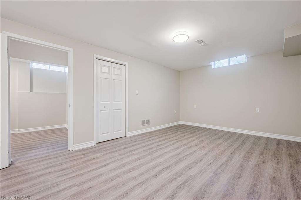 93 Glenbrook Crescent Property Photo 26