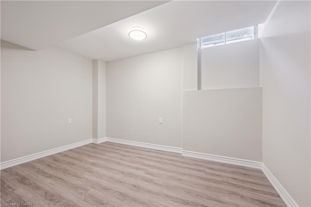 93 Glenbrook Crescent Property Photo 28