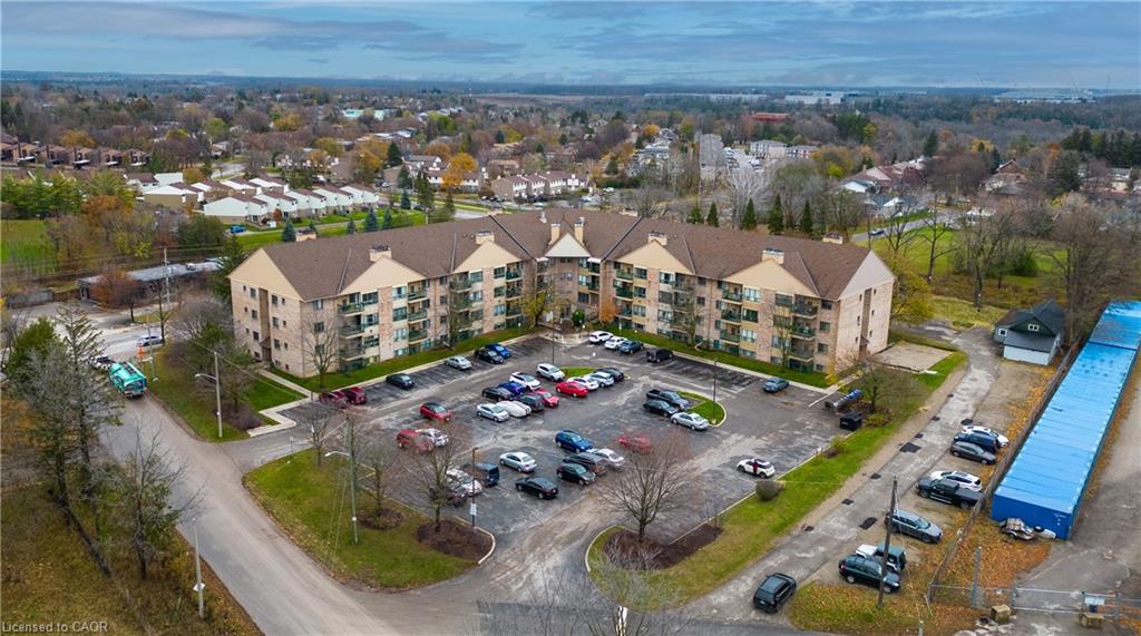 321-15 Hofstetter Avenue Property Photo 1